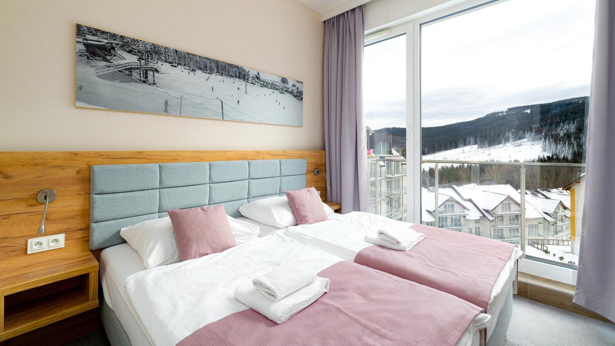Panorama - Czarna Gora Resort By Sun & Snow Z Basenem I Sniadaniem Sienna  Bagian luar foto