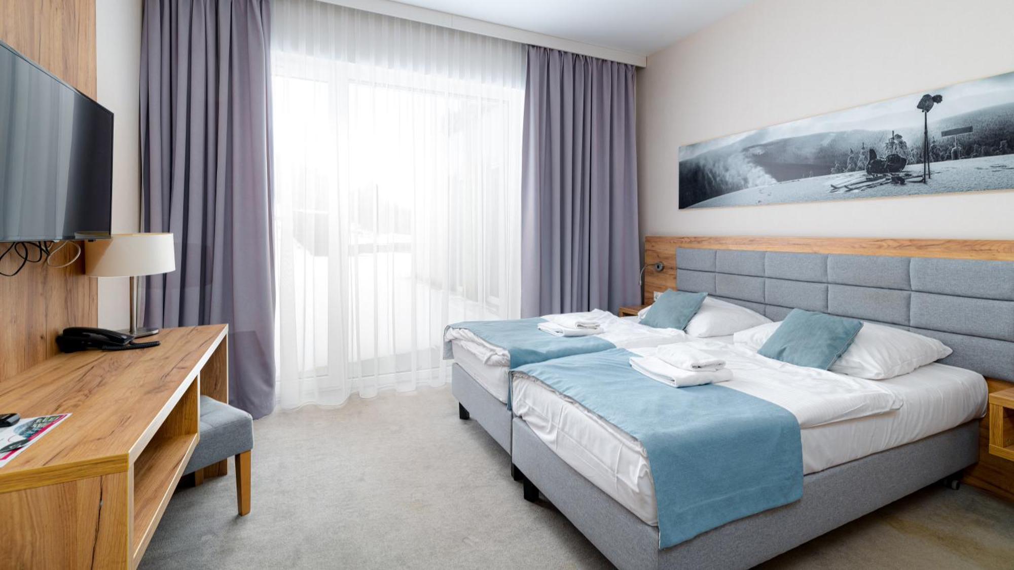Panorama - Czarna Gora Resort By Sun & Snow Z Basenem I Sniadaniem Sienna  Bagian luar foto