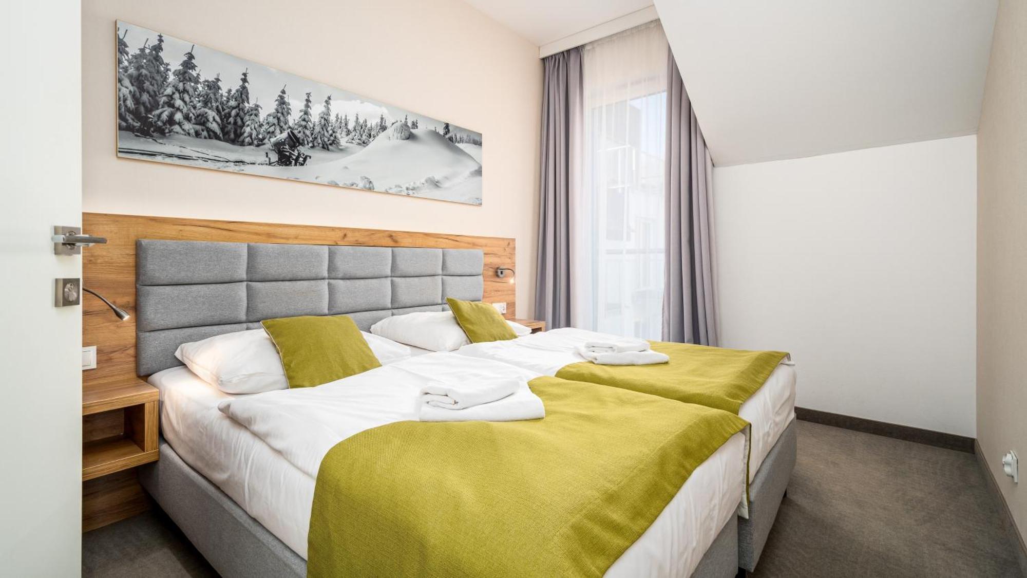 Panorama - Czarna Gora Resort By Sun & Snow Z Basenem I Sniadaniem Sienna  Bagian luar foto
